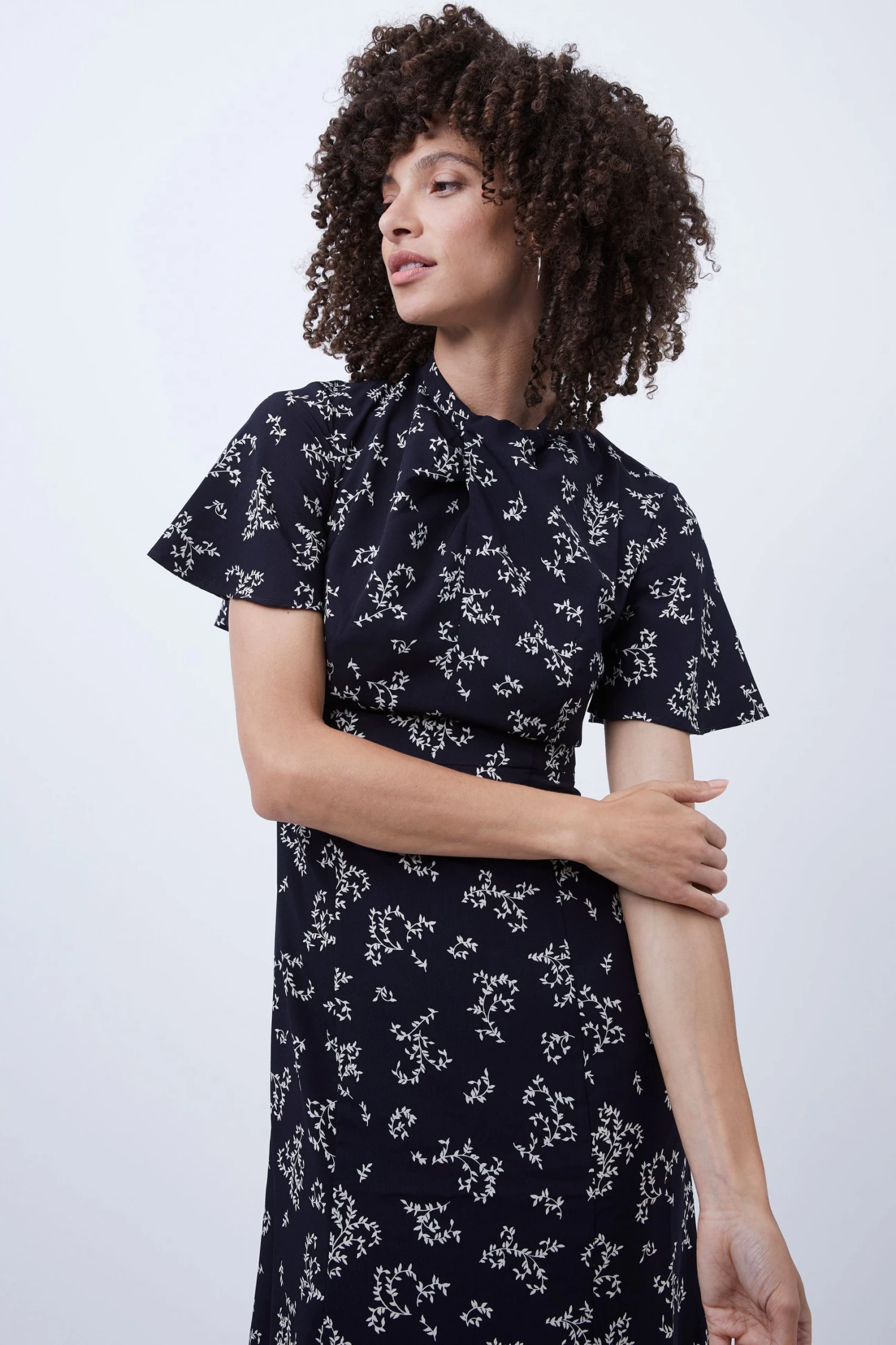 French Connection Sale Ansa Bruna Crepe Twist Neck Dress 4 French Connection Sale Ansa Bruna Crepe Twist Neck Dress