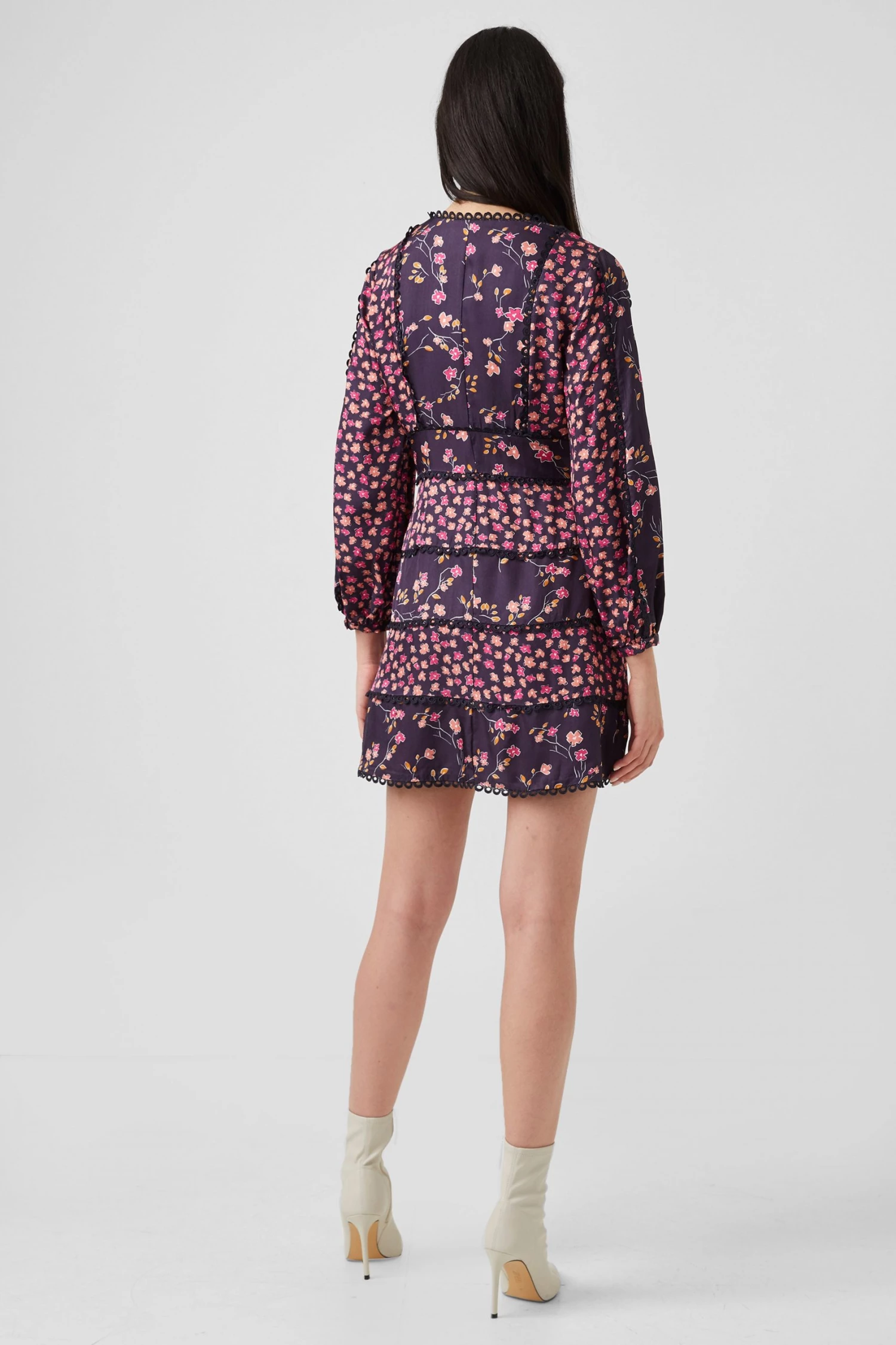 French Connection Daisy Crush Tiered Dress 6 French Connection Daisy Crush Tiered Dress