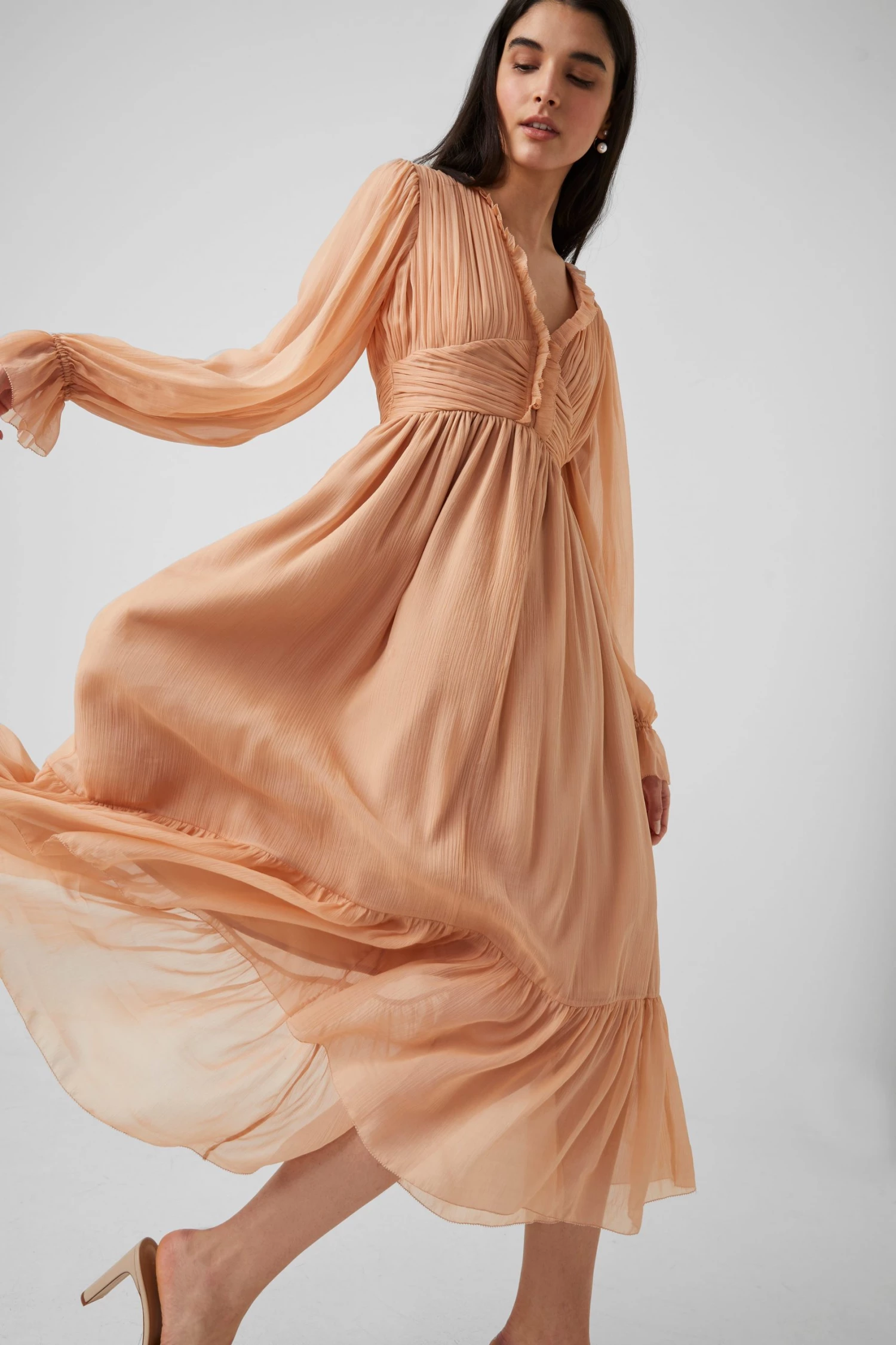 French Connection Alita Pleated Recycled V-Neck Midi Dress 3 French Connection Alita Pleated Recycled V-Neck Midi Dress