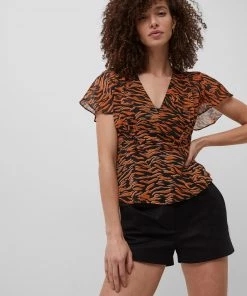 French Connection Iger Crinkle Mix V Neck Top Sale