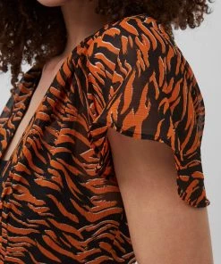 French Connection Iger Crinkle Mix V Neck Top Sale