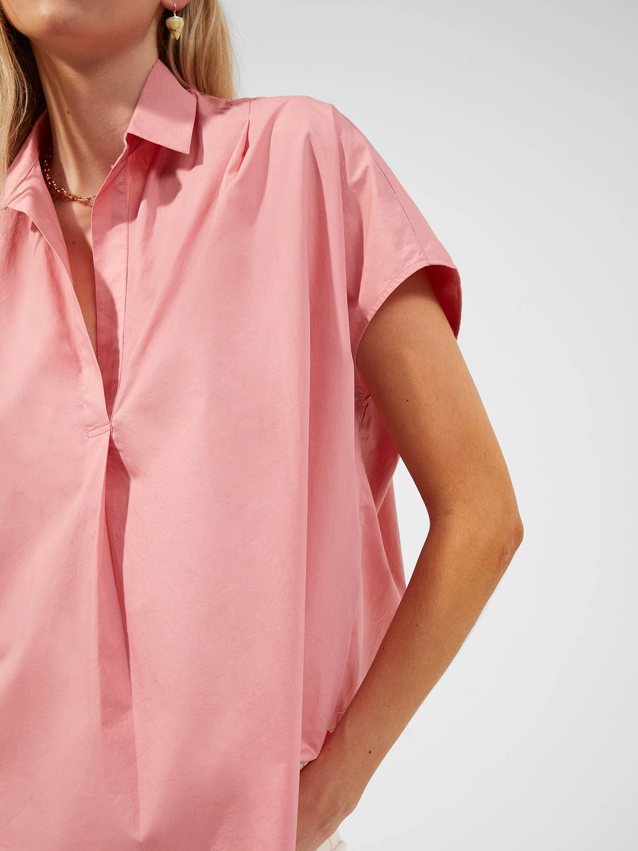 French Connection Cele Rhodes Organic Short-Sleeved Shirt Shirts 4 French Connection Cele Rhodes Organic Short-Sleeved Shirt Shirts