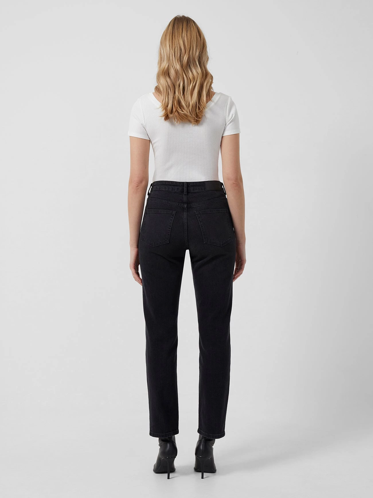 French Connection Palmira Stretch Recycled High-Rise Jeans 6 French Connection Palmira Stretch Recycled High-Rise Jeans
