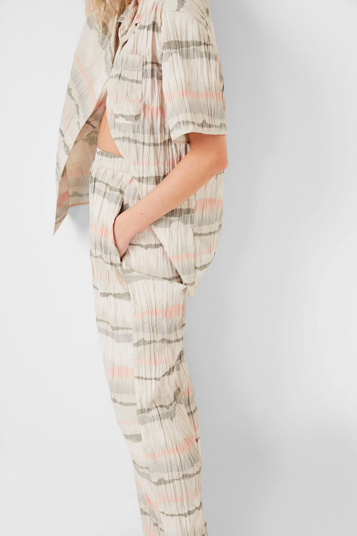 French Connection Hope Crinkle Trouser 4 French Connection Hope Crinkle Trouser