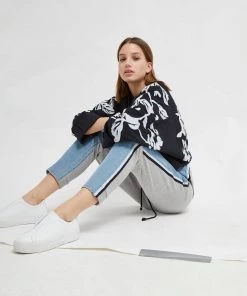 French Connection Coats & Jackets Alleffra Applique Quilted Jacket 16 French Connection Coats & Jackets Alleffra Applique Quilted Jacket