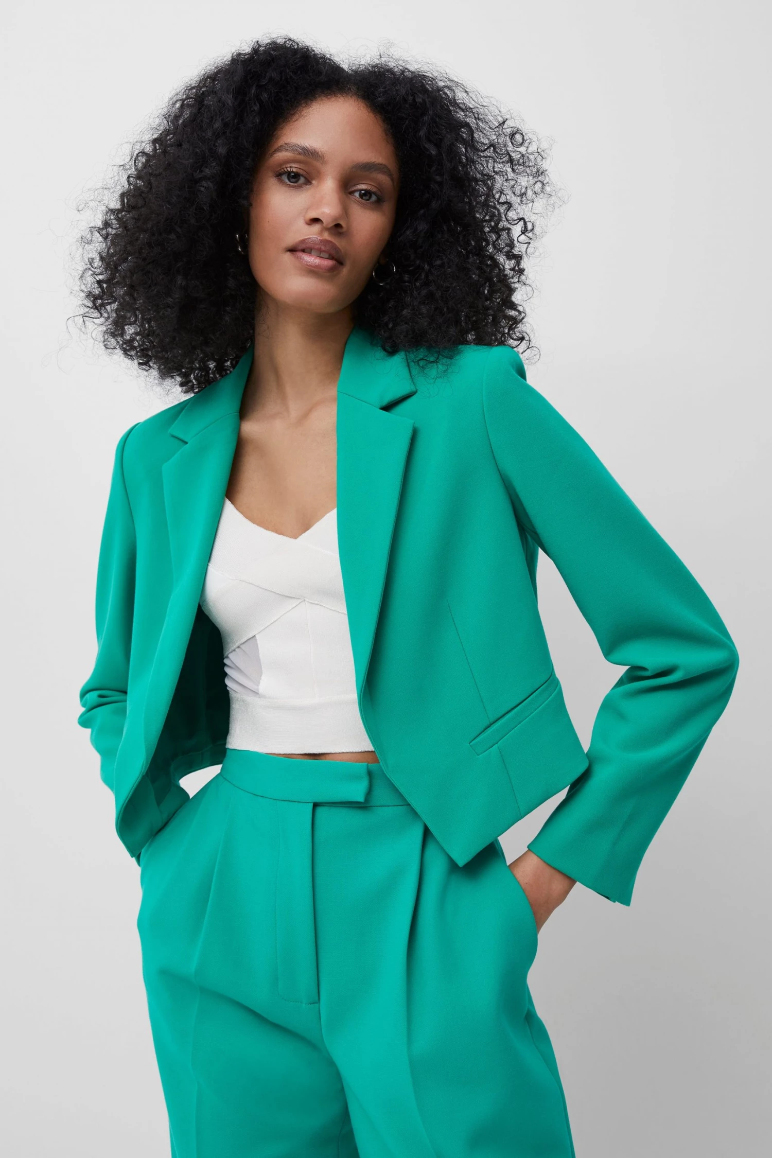 French Connection Sale Indi Whisper Ruth Cropped Blazer 7 French Connection Sale Indi Whisper Ruth Cropped Blazer