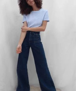 French Connection Sale Boyfit Organic Cotton T-Shirt 10 French Connection Sale Boyfit Organic Cotton T-Shirt