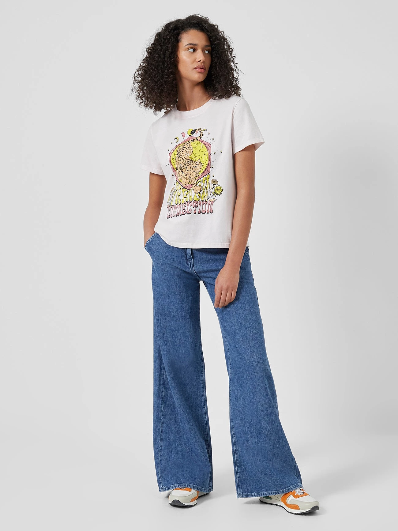 French Connection New In Tiger Organic Graphic Boyfit T-Shirt 4 French Connection New In Tiger Organic Graphic Boyfit T-Shirt