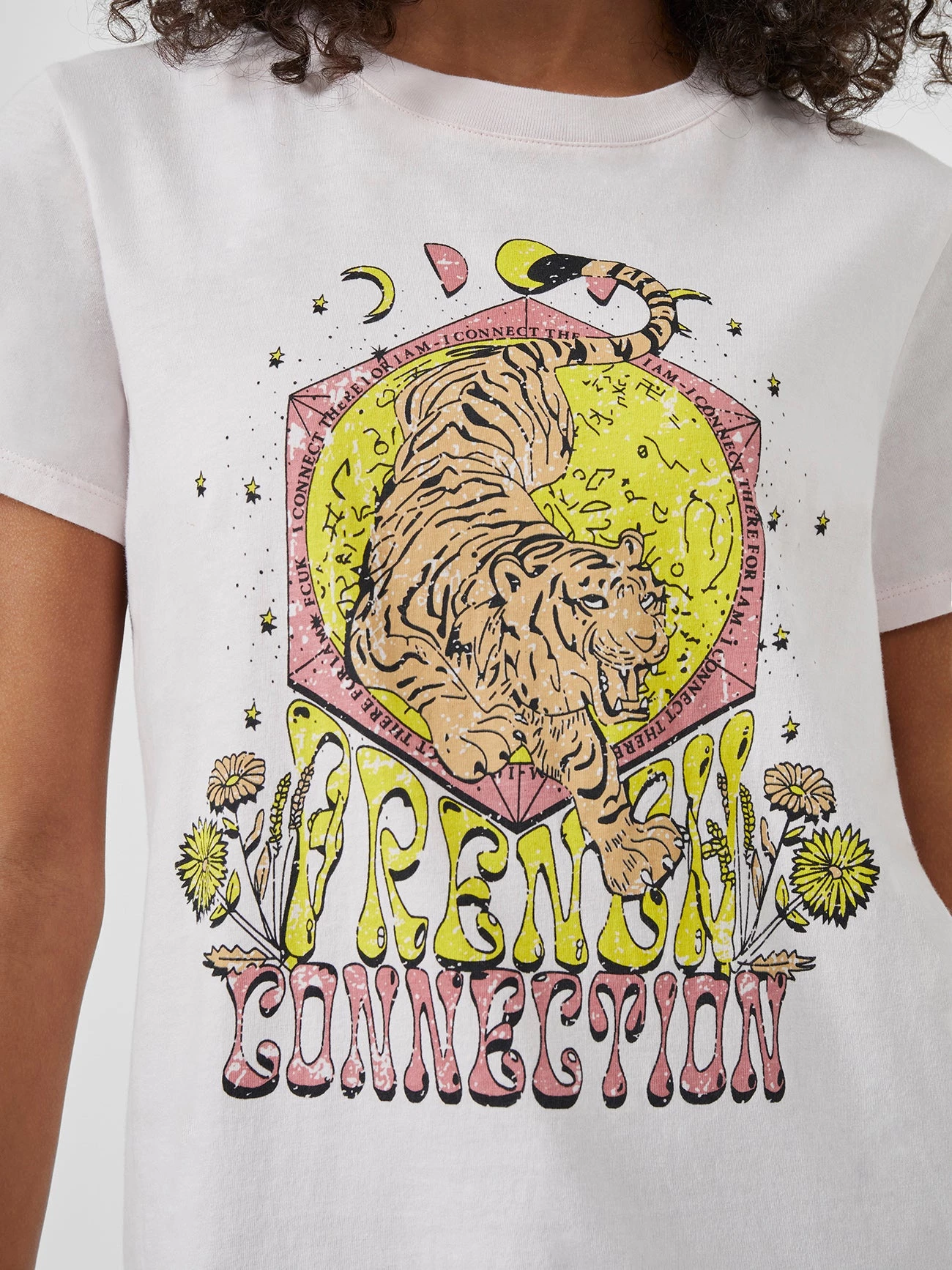 French Connection New In Tiger Organic Graphic Boyfit T-Shirt 5 French Connection New In Tiger Organic Graphic Boyfit T-Shirt