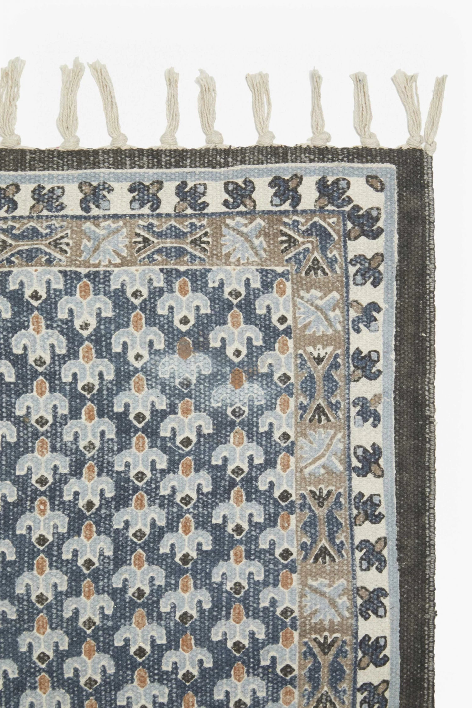 French Connection Sale Small Blue Poppy Rug 5 French Connection Sale Small Blue Poppy Rug
