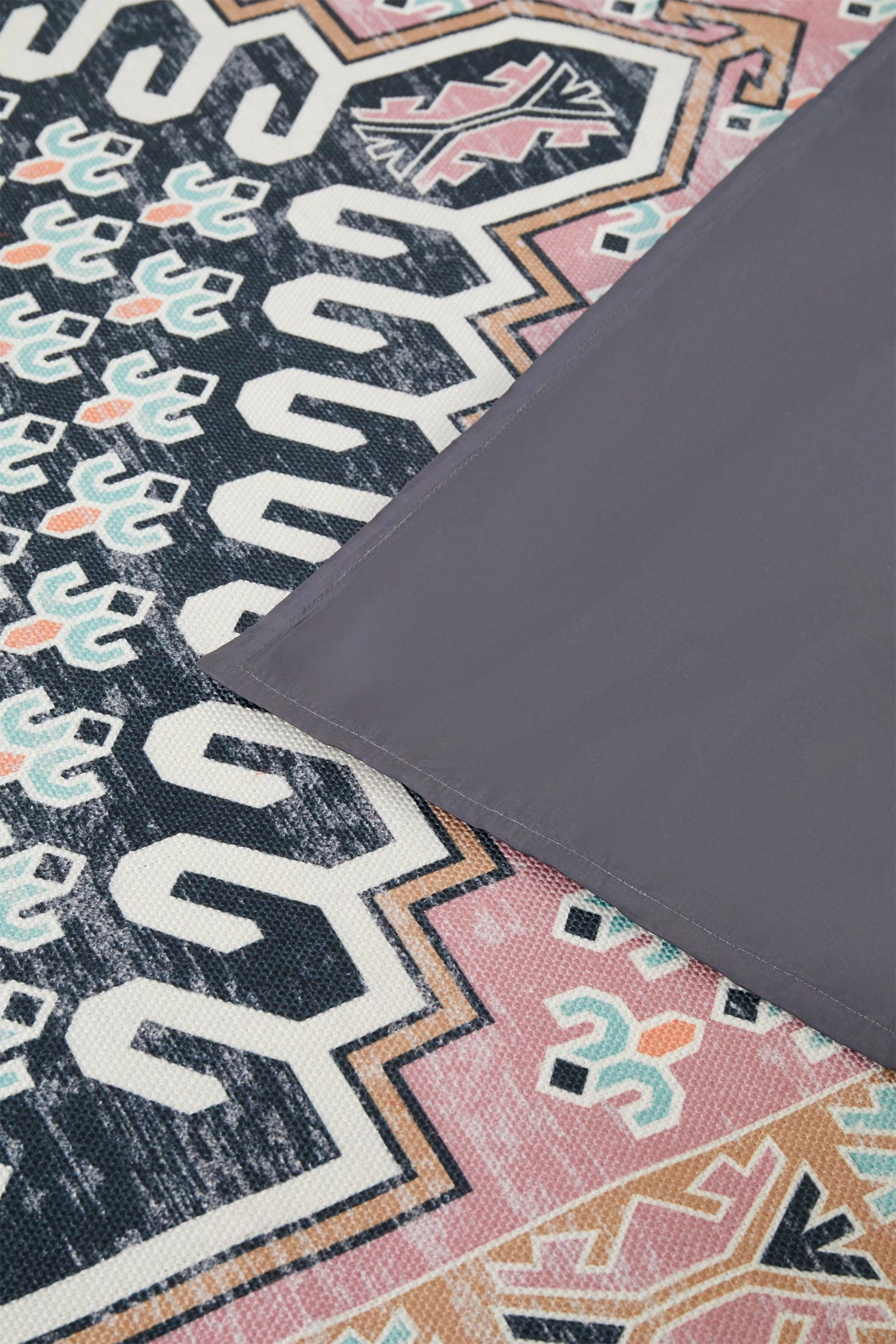 French Connection Poppy Picnic Rug 5 French Connection Poppy Picnic Rug