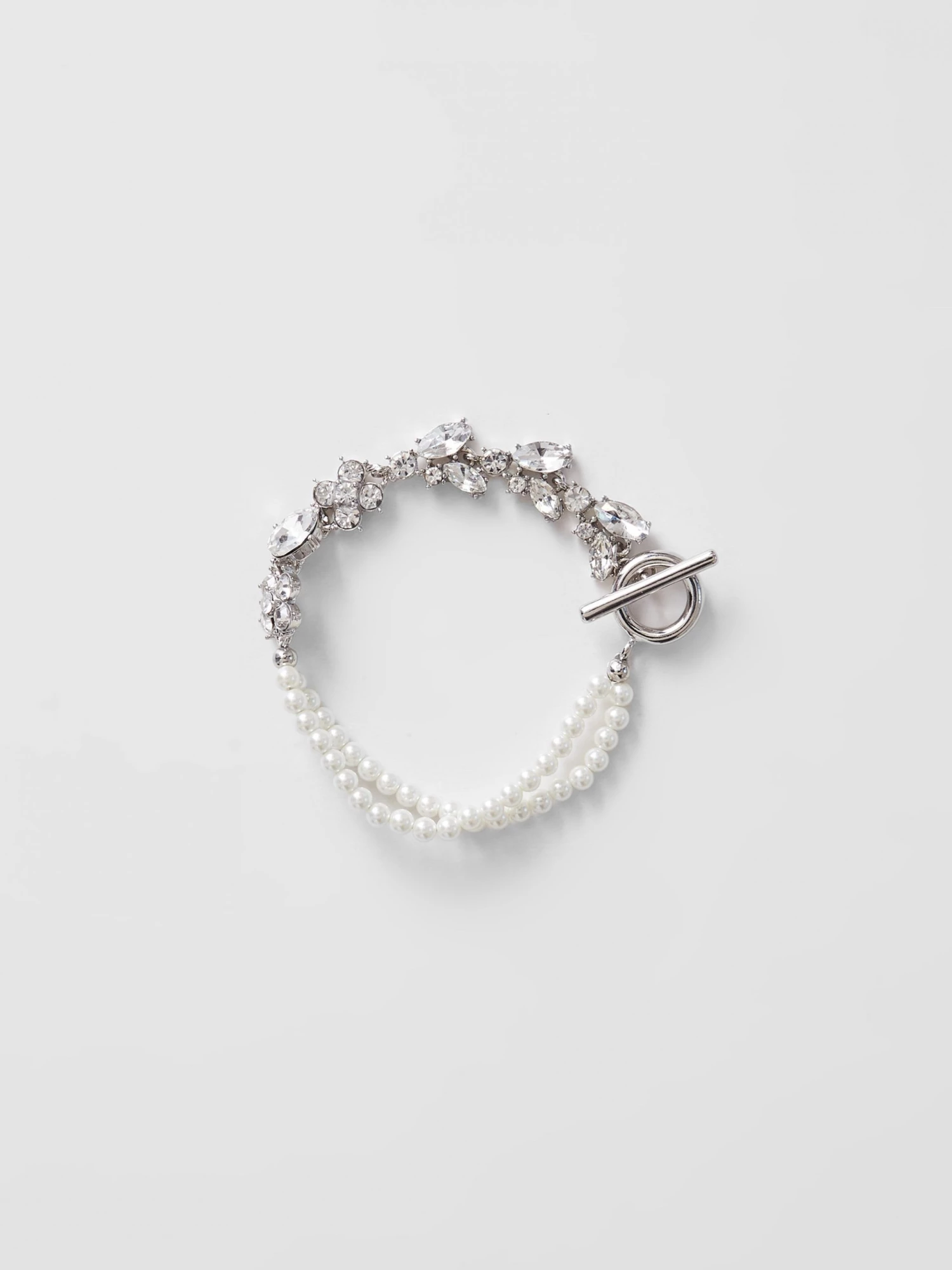 French Connection New In Diamante And Pearly Bracelet 3 French Connection New In Diamante And Pearly Bracelet